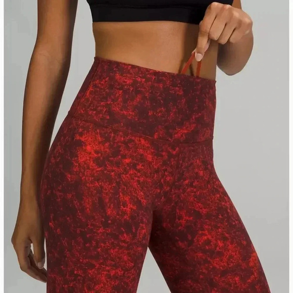 LULULEMON Wunder Train HR CROP 23" Denim Wash Print Autumn Red Black Size 20 - Picture 8 of 10